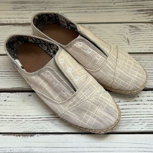 Tom’s Espadrille Sneaker with Floral Lining